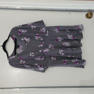 TORRID Gray Floral Top